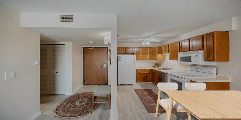 6615 Lake Shore Dr S #308, Richfield, MN 55423
