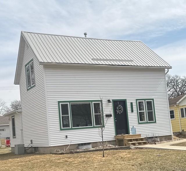 1019 Irving St, Alexandria, MN 56308