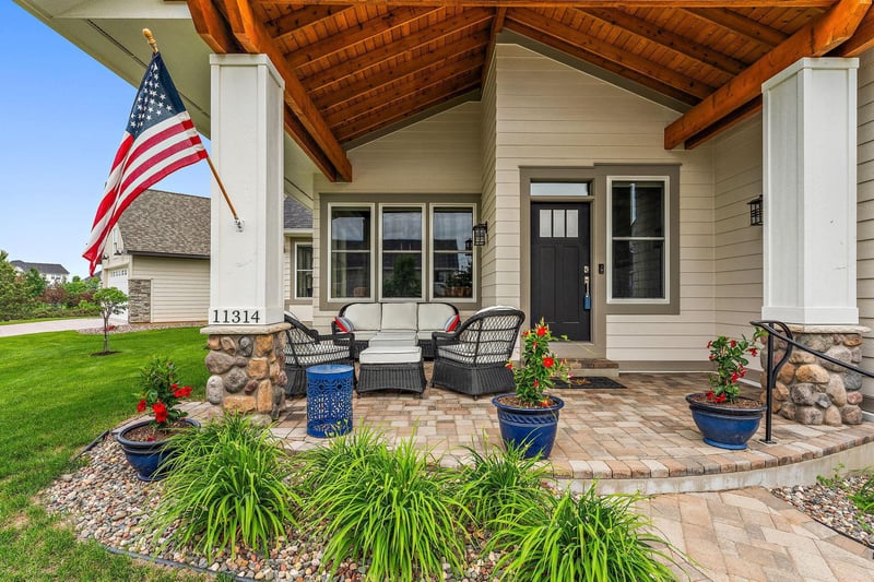 11314 Sunflower Ln N, Lake Elmo, MN 55042