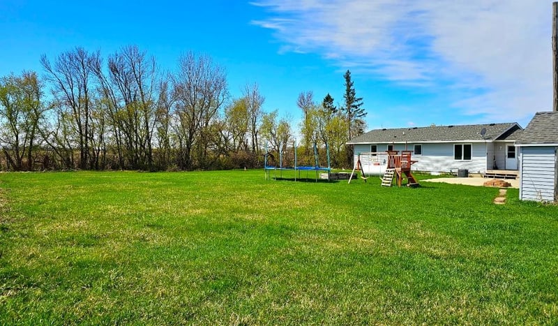16404 440th Ave, Morris, MN 56267