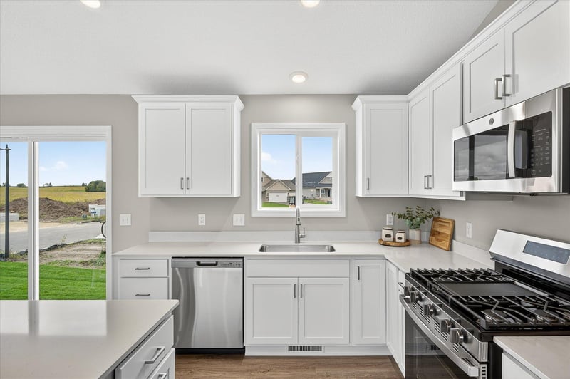 913 Brandenburg Ln, Waverly, MN 55390