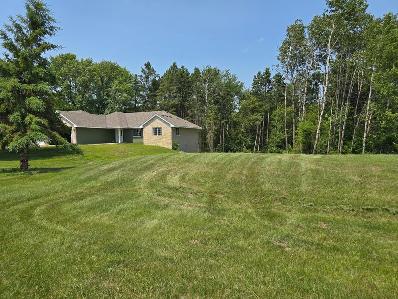 2533 341st Ave NW, Cambridge, MN 55008
