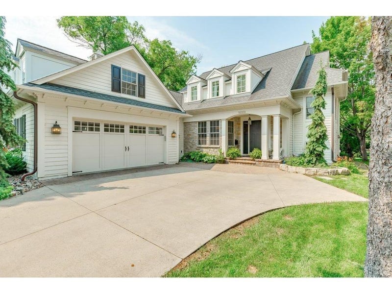 5220 Halifax Ave, Edina, MN 55424