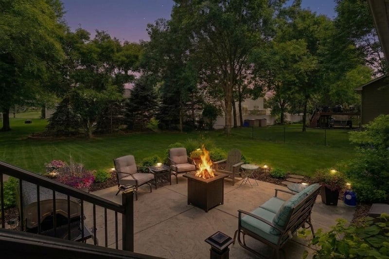 5933 Bayberry Dr, White Bear Twp, MN 55110