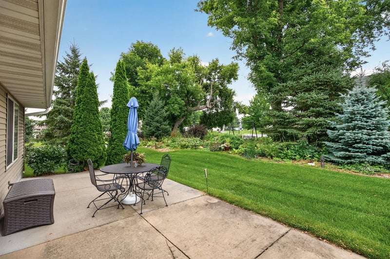 9076 212th St W, Lakeville, MN 55044