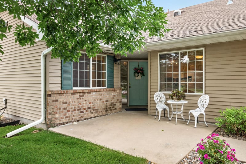 9076 212th St W, Lakeville, MN 55044