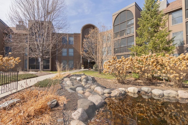 9700 Portland Ave S #129, Bloomington, MN 55420