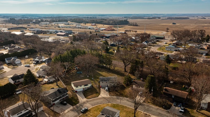 306 4th Ave NE, Byron, MN 55920