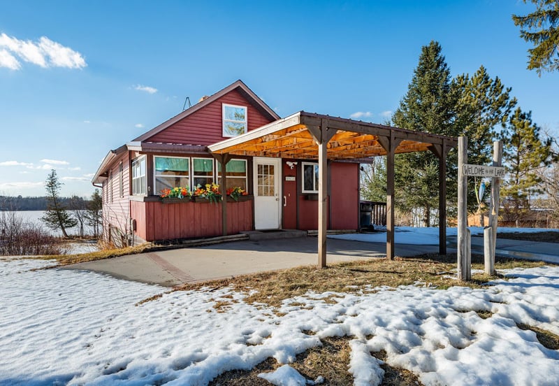 49616 Center Point Rd, Bigfork, MN 56628