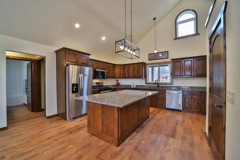 13728 Memorywood Dr, Baxter, MN 56425