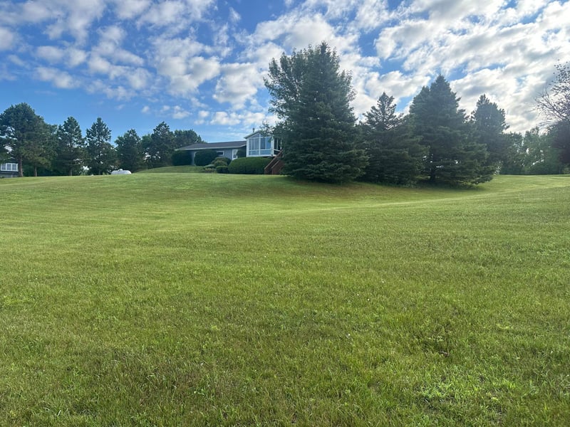 6049 Rolling Hills Dr SW, Montevideo, MN 56265