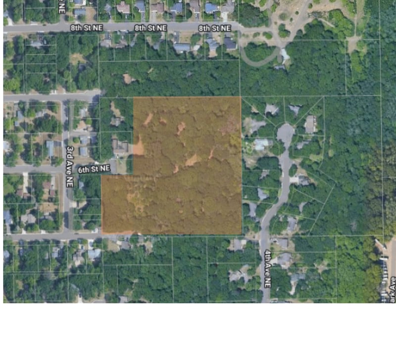 330 7th St NE, Sartell, MN 56377