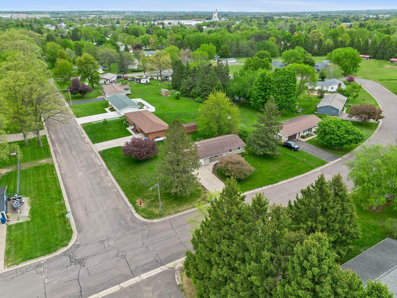 211 City View Dr, Barron, WI 54812