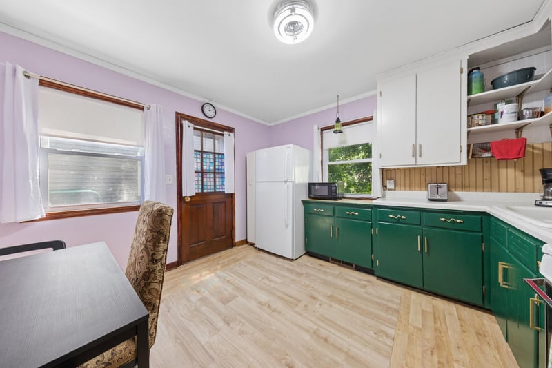 402 Jefferson Ave S, Edina, MN 55343