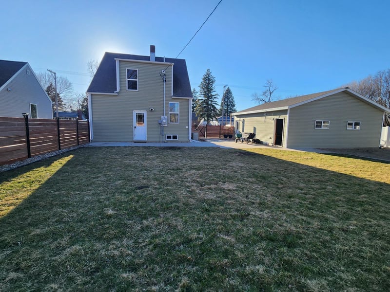 515 5th Ave SW, Pipestone, MN 56164