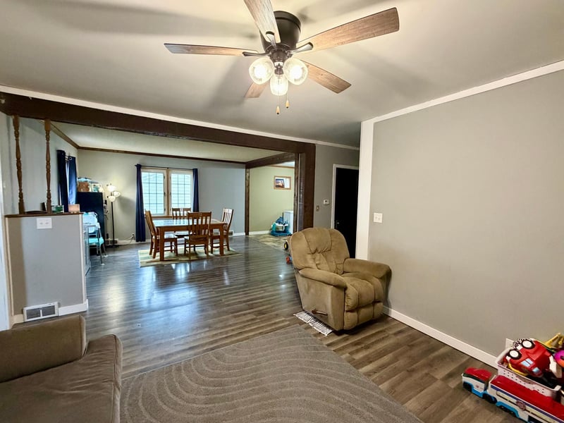 540 Columbus Ave, Westbrook, MN 56183