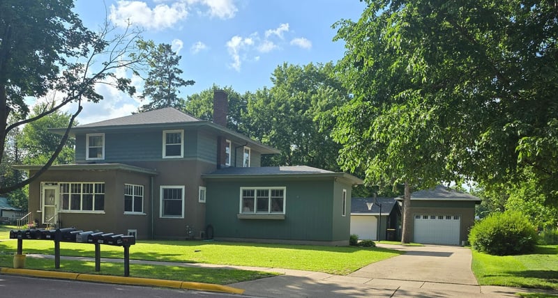 1319 3rd Ave, Mountain Lake, MN 56159