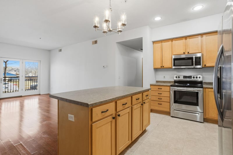 2900 11th Ave S #113, Minneapolis, MN 55407