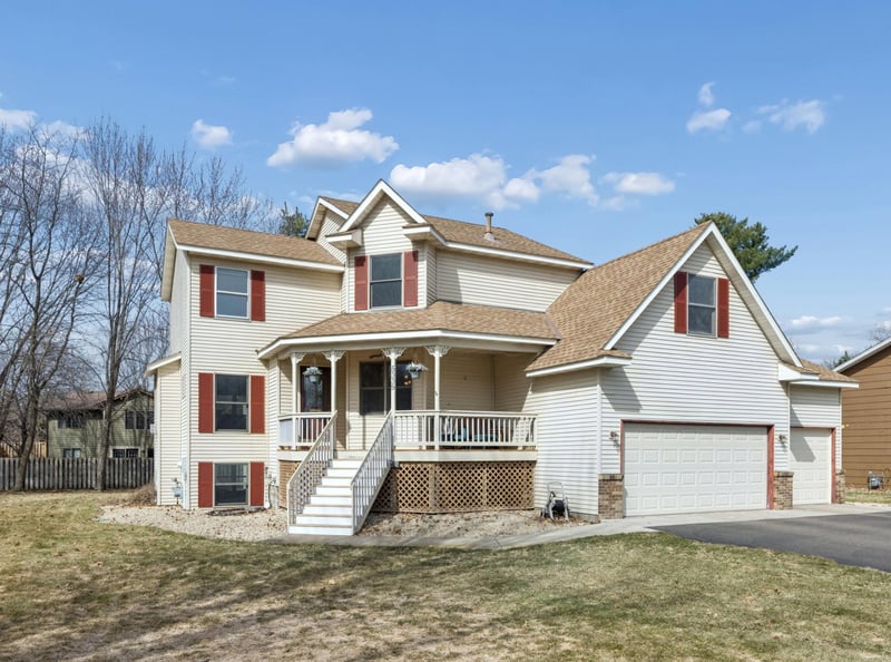 5335 Barry Ln, White Bear Lake, MN 55110