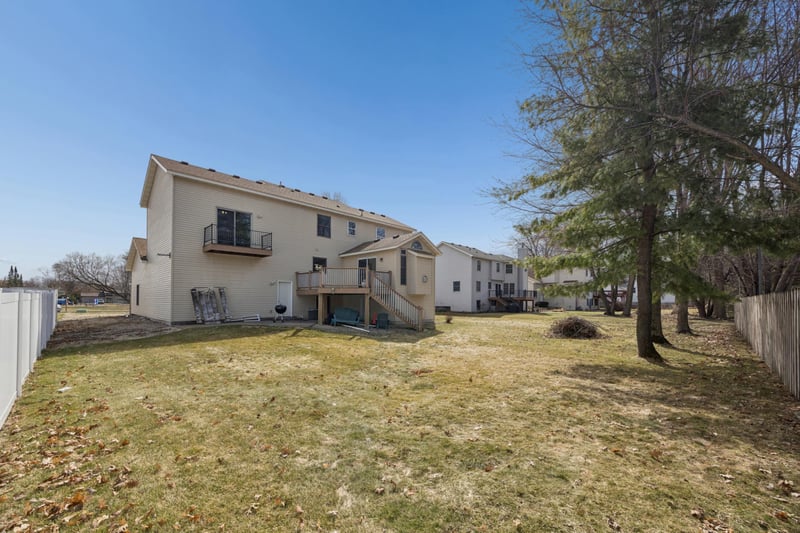 5335 Barry Ln, White Bear Lake, MN 55110