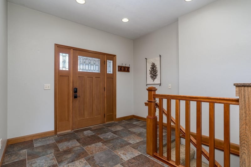 125 Kenna Dr, Le Sueur, MN 56058