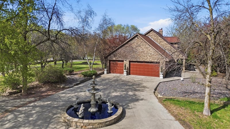 16400 County Road 81, Maple Grove, MN 55369