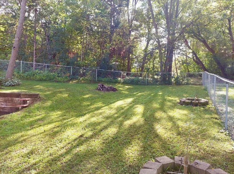 1515 Calvary Hill Ln, Saint Cloud, MN 56301