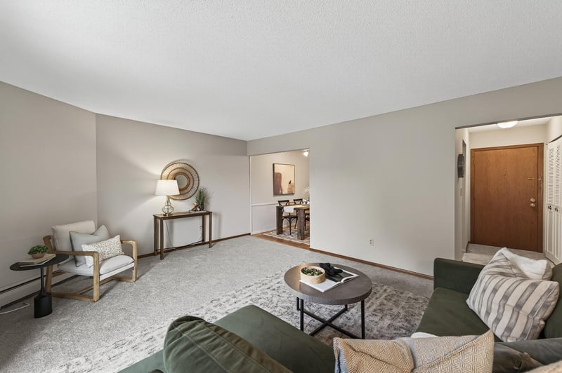 3153 Old Highway 8 #304, Roseville, MN 55418