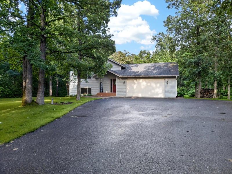 33843 Dancing Bear Dr, Crosslake, MN 56442