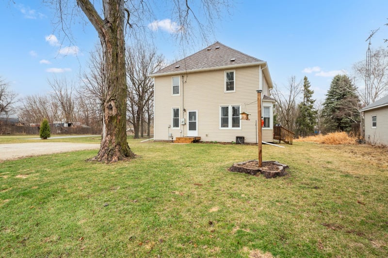 25 2nd St NE, Elgin, MN 55932