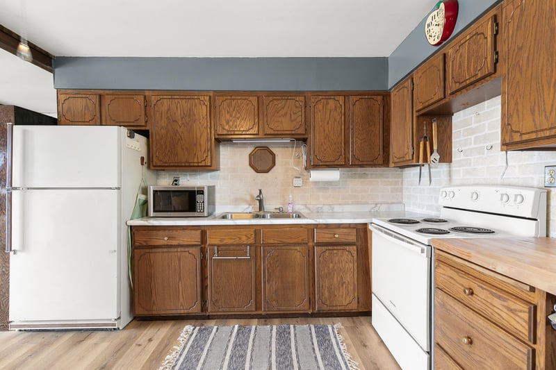 35184 Quest Rd, Hillman, MN 56338