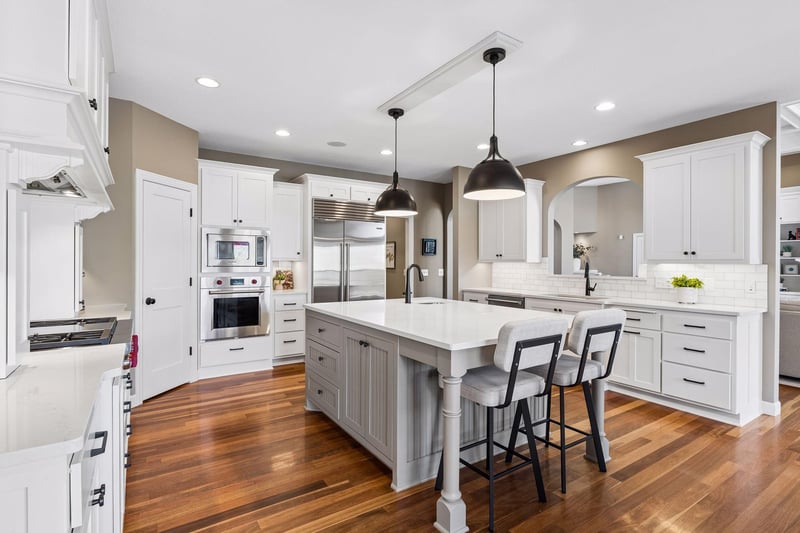 9943 Vagabond Ln N, Maple Grove, MN 55311