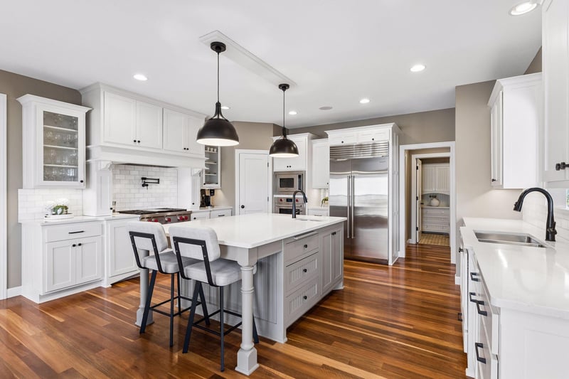 9943 Vagabond Ln N, Maple Grove, MN 55311