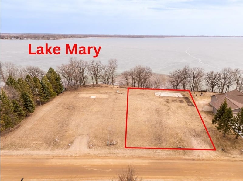 6774 Maryridge Rd SW, Alexandria, MN 56308