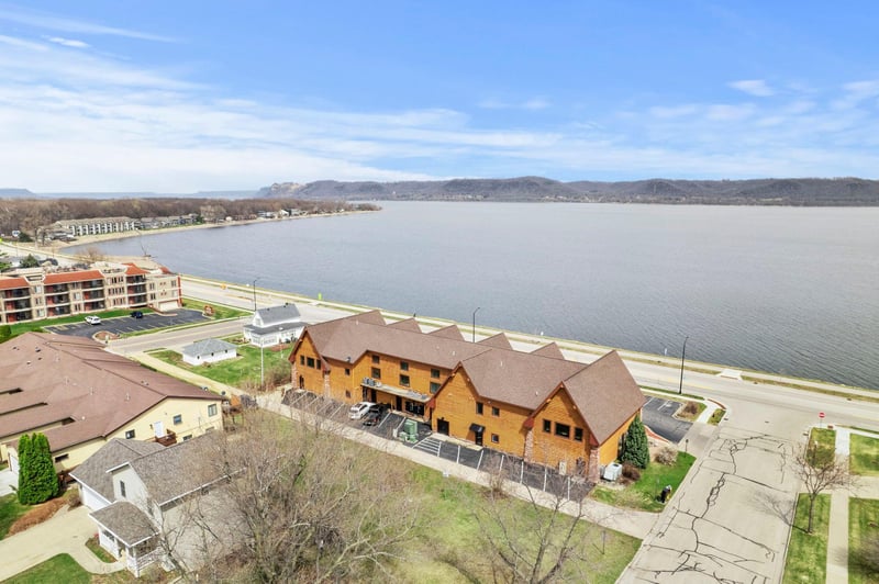 1301 N Lakeshore Dr #202, Lake City, MN 55041