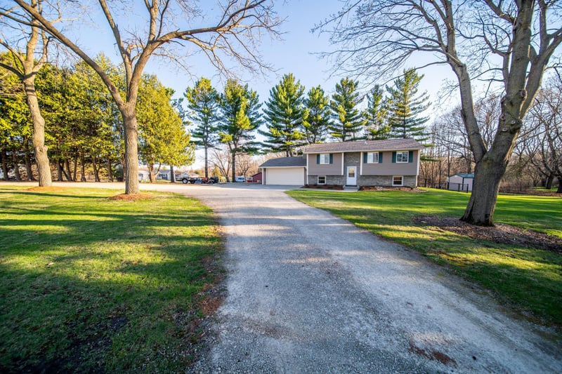 607 Stagecoach Rd, Mantorville, MN 55955