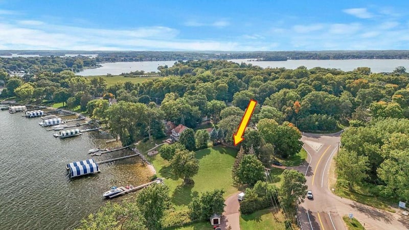 3705 North Shore Dr, Orono, MN 55391