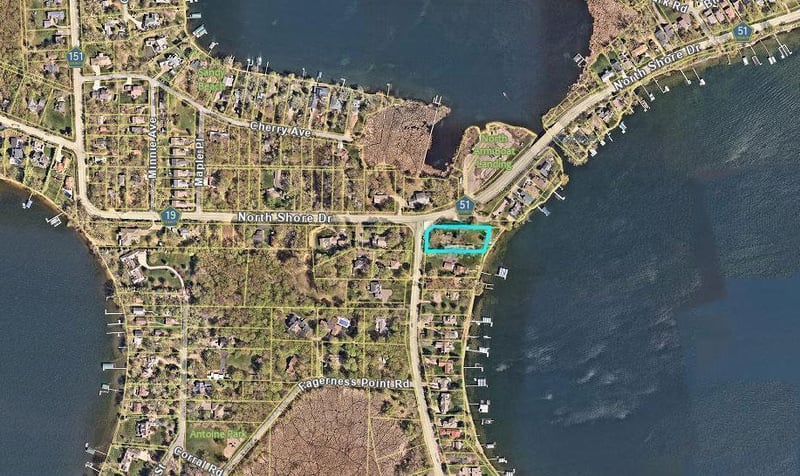 3705 North Shore Dr, Orono, MN 55391