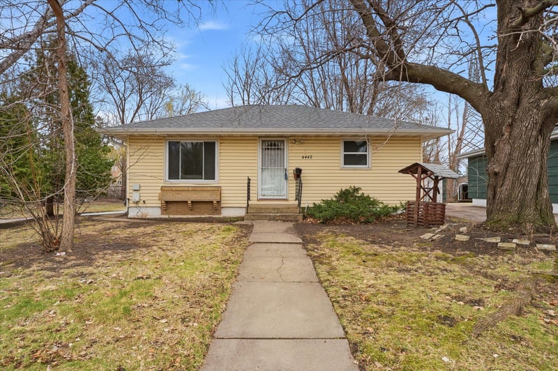 4442 Toledo Avenue N, Robbinsdale, MN 55422