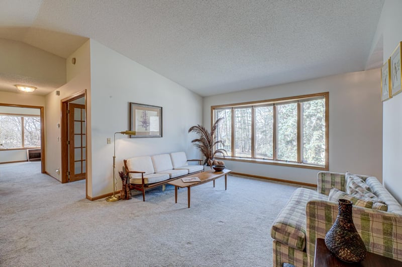 869 Autumn Way, Stillwater, MN 55082