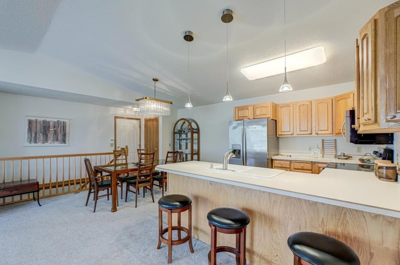 869 Autumn Way, Stillwater, MN 55082