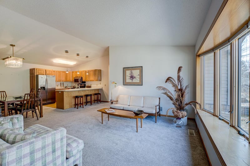 869 Autumn Way, Stillwater, MN 55082