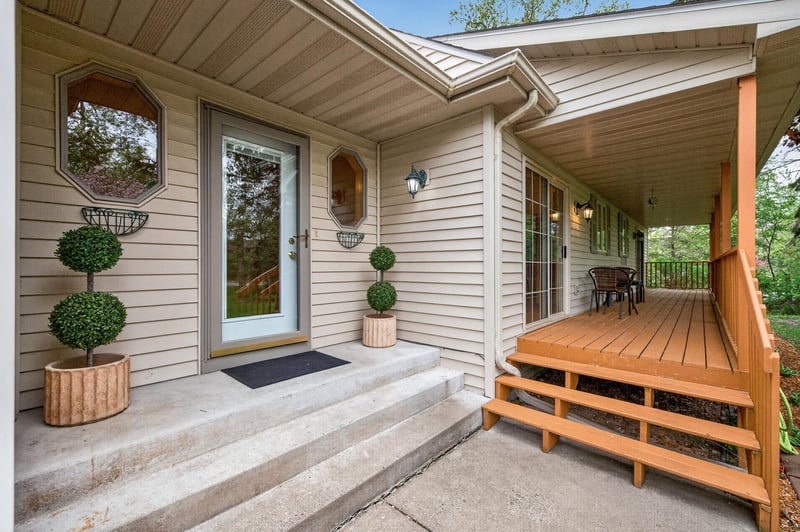 26987 Bayshore Dr NW, Isanti, MN 55040
