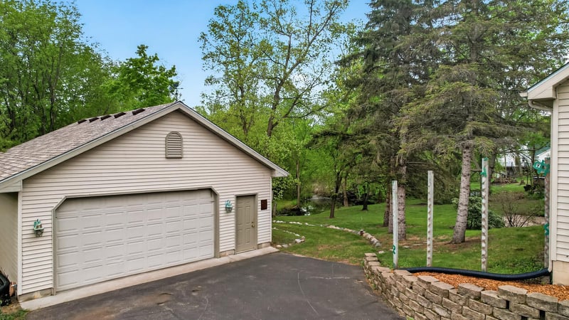 26987 Bayshore Dr NW, Isanti, MN 55040