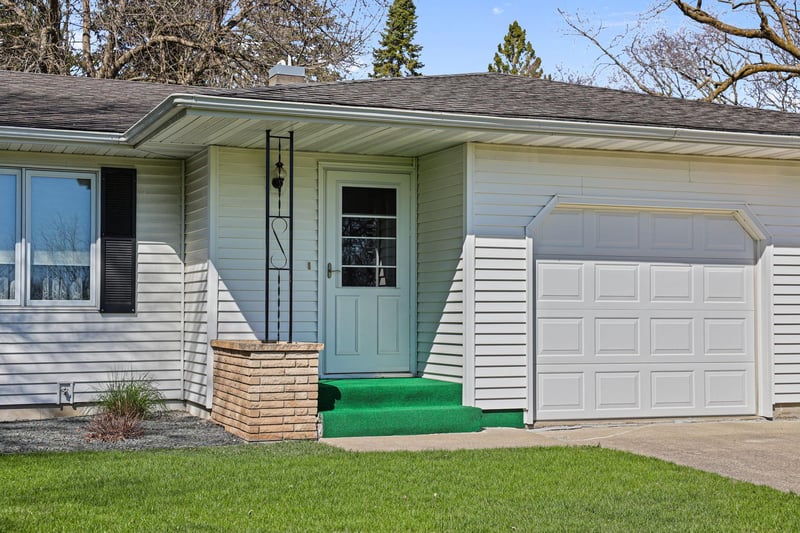 5578 S County Road 45, Owatonna, MN 55060