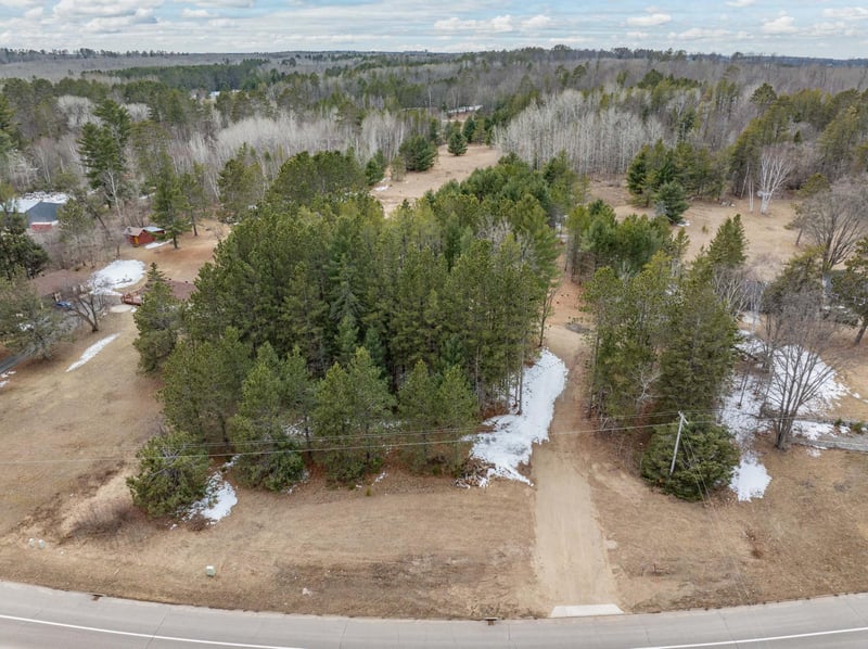 2976 River Rd, Grand Rapids, MN 55744