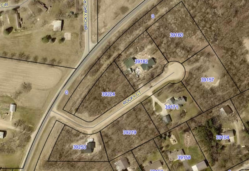 39160 Rocky Ct, Sauk Centre, MN 56378