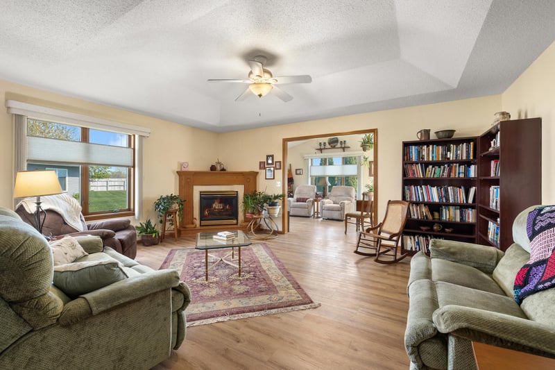 1425 Fairview Ln, Little Falls, MN 56345