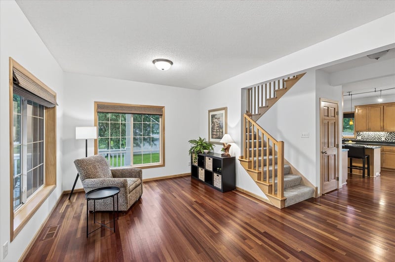 9333 Glacier Rd, Minnetrista, MN 55375