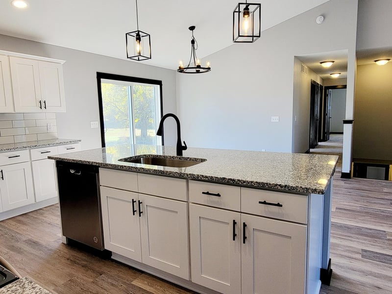 1445 Cullen St, Saint Peter, MN 56082